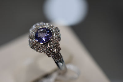 White gold, Tanzanite and diamond ring