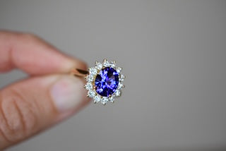 Tanzanite & Diamond set ring