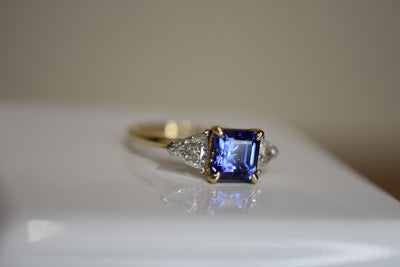 Tanzanite and Diamond set ring
