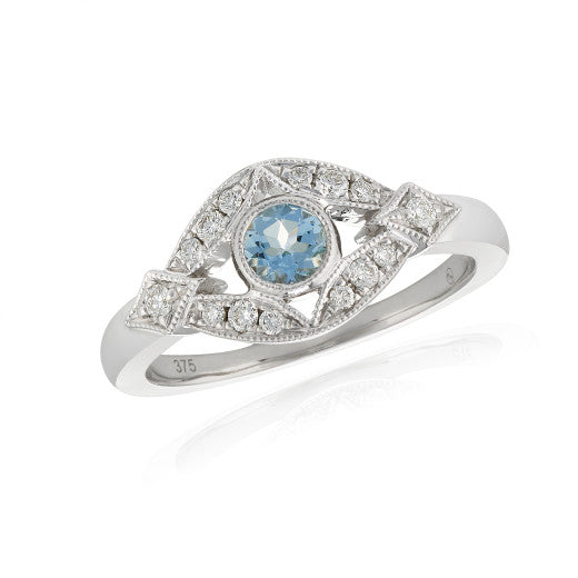 Whit egold, Aquamarine and diamond set ring