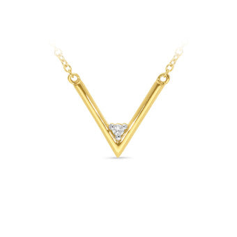 Diamond pendant and 9ct yellow gold chain