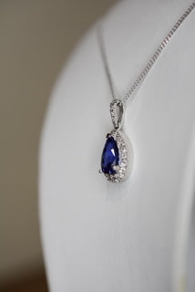 Tanzanite & Diamond set pendant
