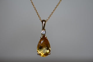 Citrine pendant with diamond