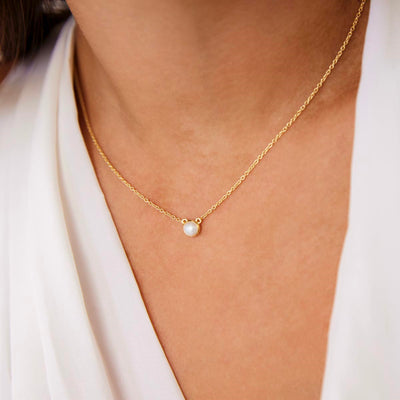 Freshwater Pearl, button pendant & chain